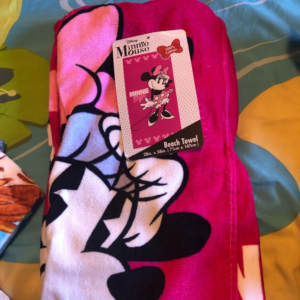 Minnie Mouse beach towel